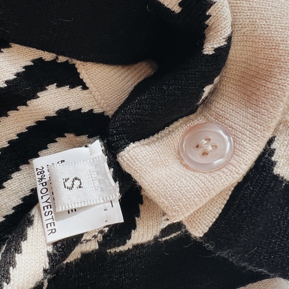 Geometric Halter Top - Picture 4 of 4